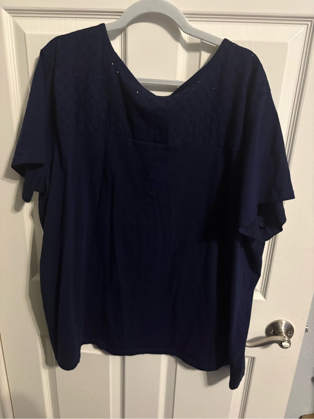 143- croft & barrow Navy Short-Sleeve Eyelet Yoke Top